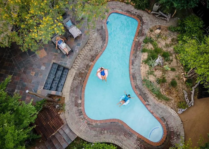 Kambaku Safari Lodge