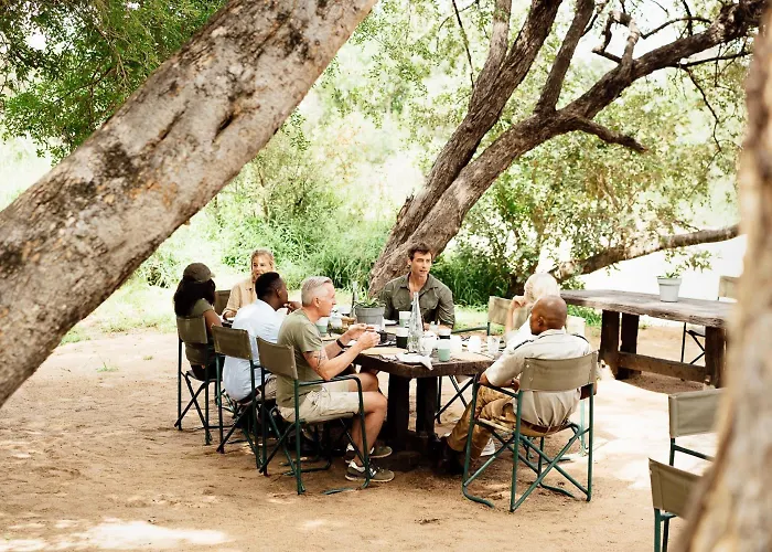 Tanda Tula Safari Camp